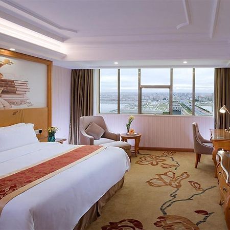 Vienna Hotel Dongguan Hengli Zhongshan Road מראה חיצוני תמונה